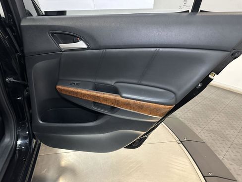 Used 2011 Honda Accord EX-L image 34