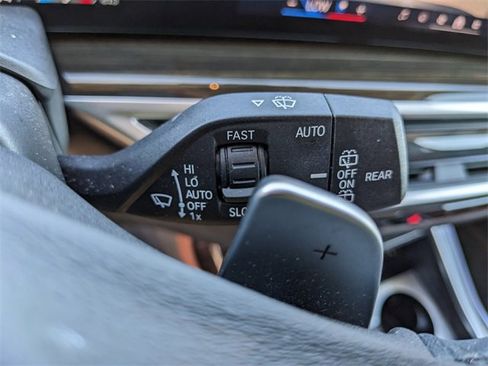 Used 2024 BMW X7 xDrive40i w/ Executive Package image 31