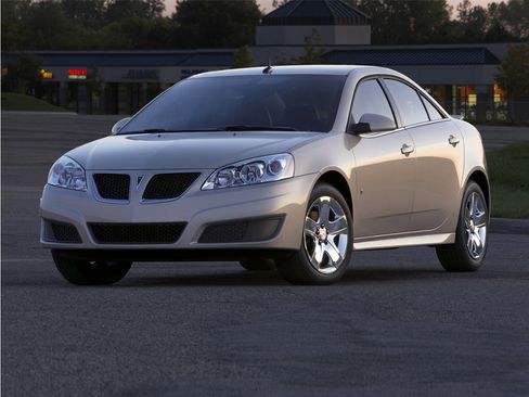 Used 2010 Pontiac G6 Sedan FWD image 1