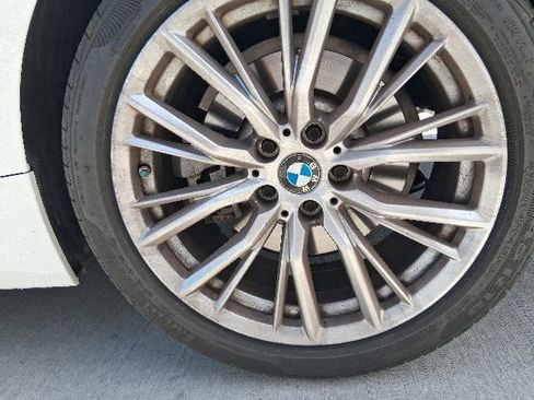 Used 2023 BMW 330i Sedan w/ Parking Assistance Package RWD image 13