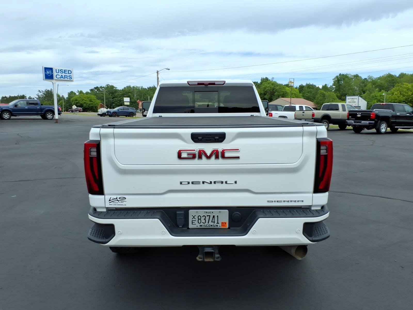 Used 2024 GMC Sierra 3500 Denali AWD/4WD image 4