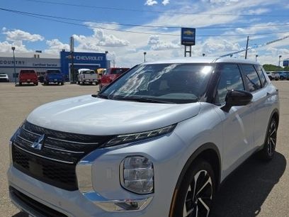 Used 2024 Mitsubishi Outlander SE