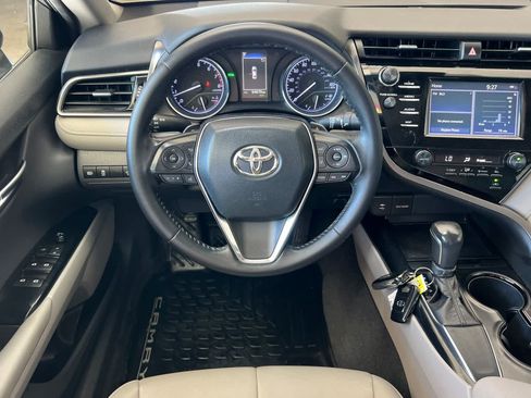 Certified 2019 Toyota Camry SE w/ Convenience Package FWD image 14