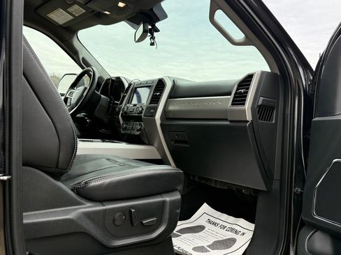 Used 2020 Ford F250 Lariat image 23