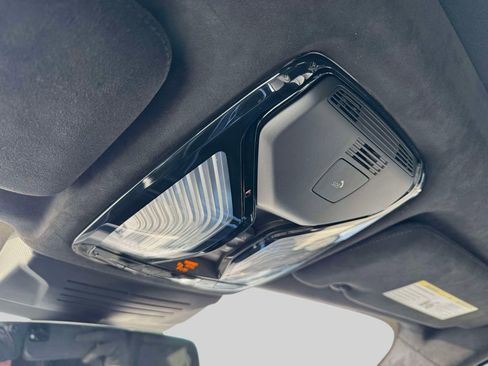 Certified 2026 BMW X7 xDrive40i w/ Executive Package image 17