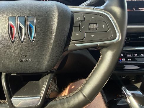 Used 2024 Buick Envista Avenir FWD image 30