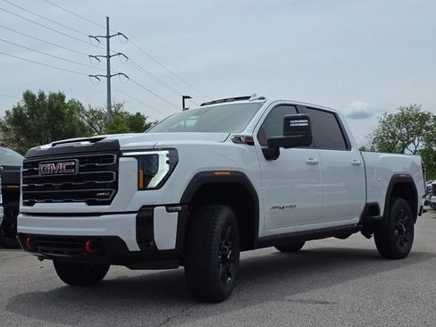 New 2026 GMC Sierra 2500 AT4 w/ AT4 Premium Plus Package AWD/4WD image 13