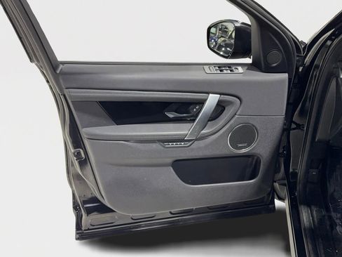 Used 2020 Land Rover Discovery Sport S image 15