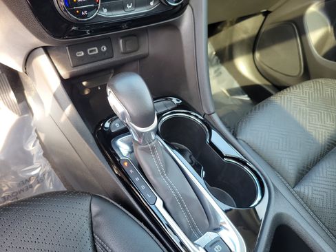 Used 2023 Buick Encore GX Essence w/ Experience Buick Package FWD image 24