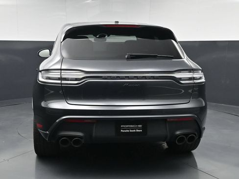 Certified 2025 Porsche Macan AWD/4WD image 11