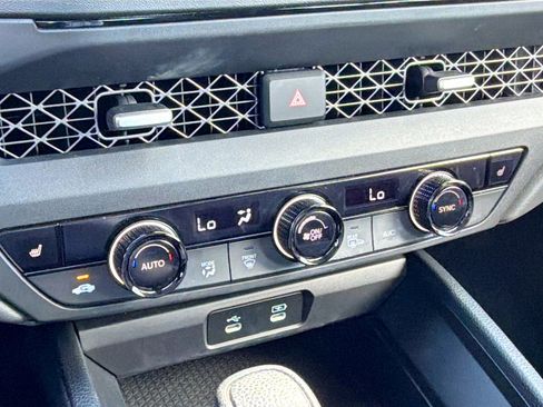 Used 2023 Honda Accord EX image 32