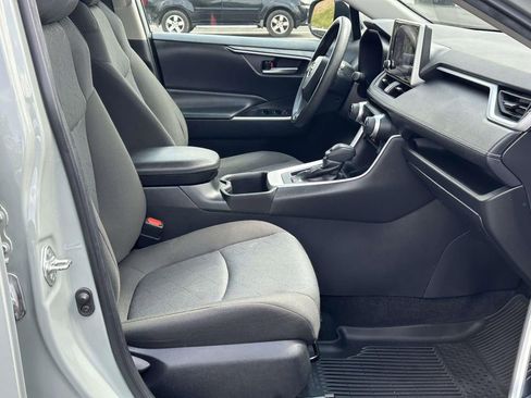 Used 2023 Toyota RAV4 XLE image 6