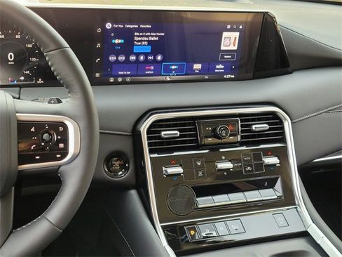 New 2026 Nissan Armada SV image 15