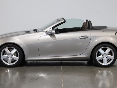 Used 2005 Mercedes-Benz SLK 350 image 18