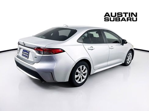 Used 2020 Toyota Corolla LE FWD image 7