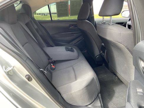 Used 2025 Toyota Corolla LE image 13