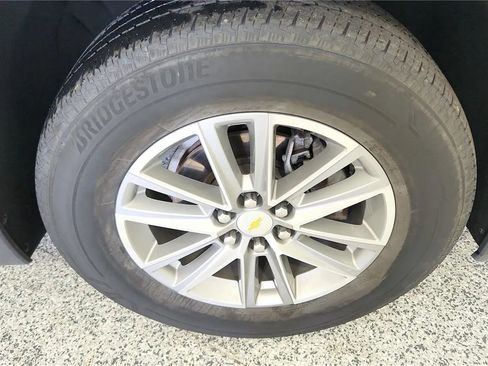 Used 2023 Chevrolet Traverse LT AWD/4WD image 13