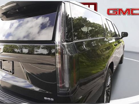 Used 2025 Cadillac Escalade ESV Sport Platinum AWD/4WD image 33