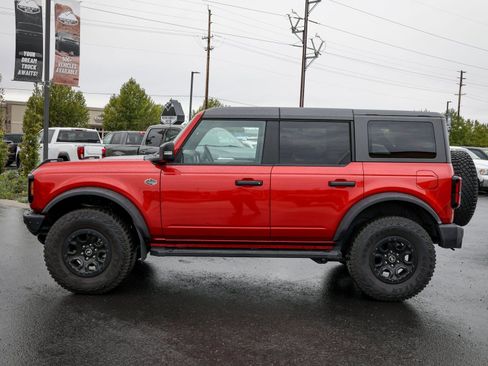 Used 2024 Ford Bronco Wildtrak image 7