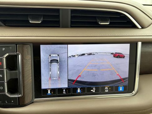 Used 2021 GMC Yukon Denali image 11