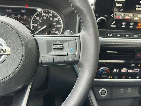 Certified 2021 Nissan Rogue SL w/ Premium Package image 17