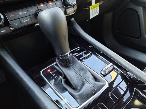 New 2024 Jeep Compass Latitude w/ Convenience Group image 19