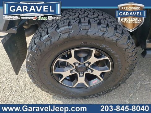 Used 2018 Jeep Wrangler Unlimited Rubicon w/ Cold Weather Group image 23