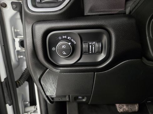 Used 2023 RAM 2500 Laramie AWD/4WD image 15