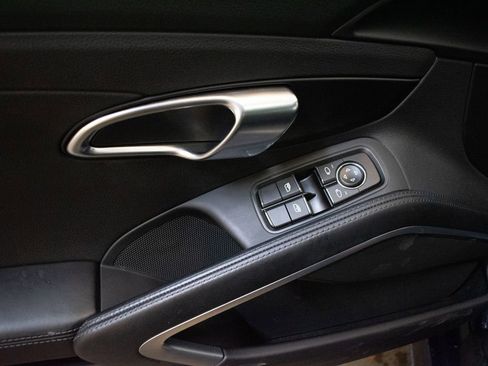 Certified 2025 Porsche 718 Cayman RWD image 19