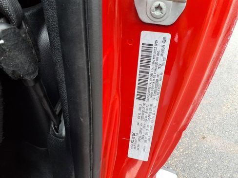 Used 2019 RAM 2500 Tradesman w/ Chrome Appearance Group image 13