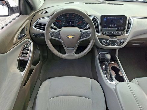 Used 2023 Chevrolet Malibu LT FWD image 11