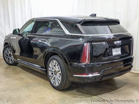 New 2026 Cadillac Escalade IQ Luxury 1 w/ LPO, Radiant Package image 7
