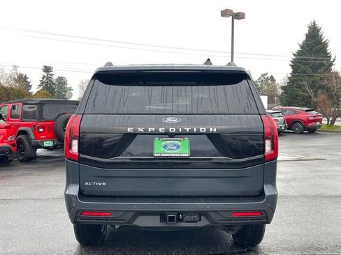 New 2025 Ford Expedition Active image 3