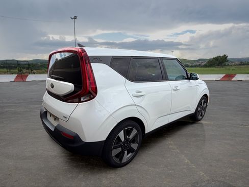Used 2020 Kia Soul EX FWD image 3