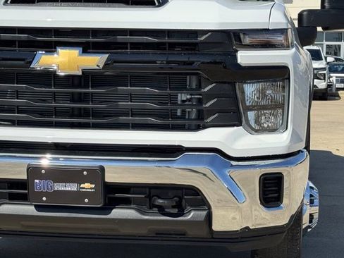 New 2026 Chevrolet Silverado 3500 W/T image 9