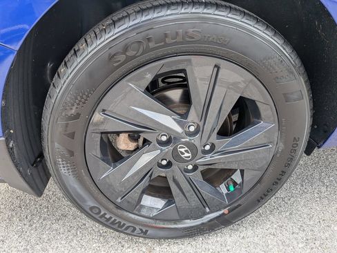 Certified 2023 Hyundai Elantra SEL FWD image 40