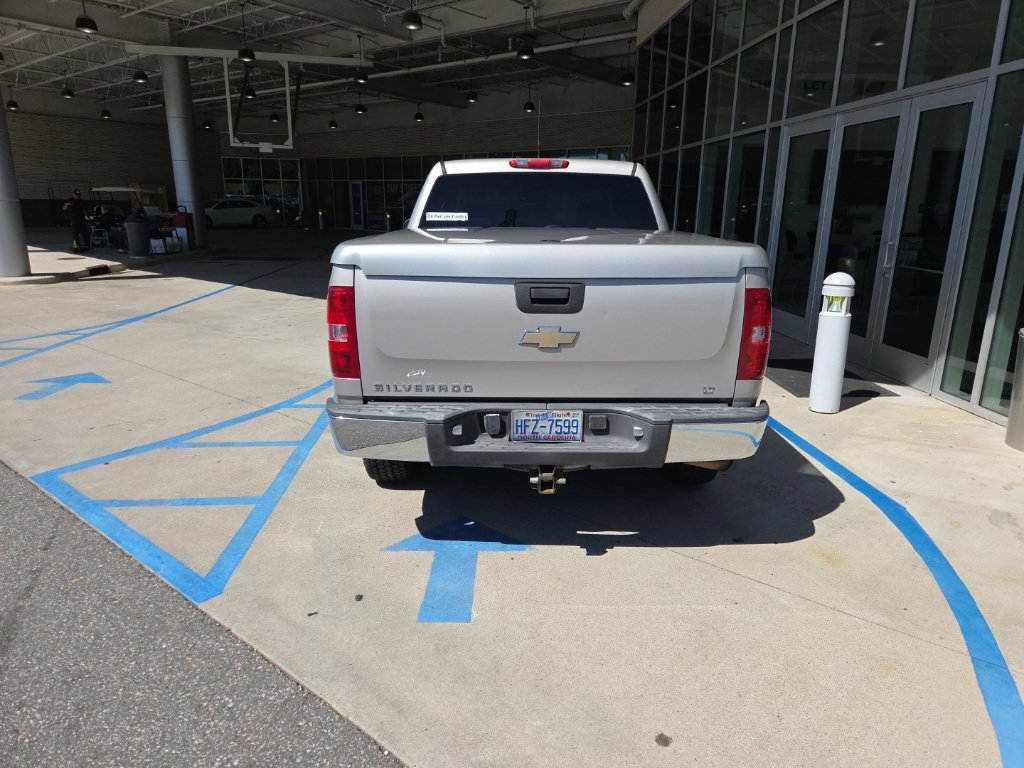 Used 2008 Chevrolet Silverado 1500 LT w/ Power Pack Plus RWD image 4