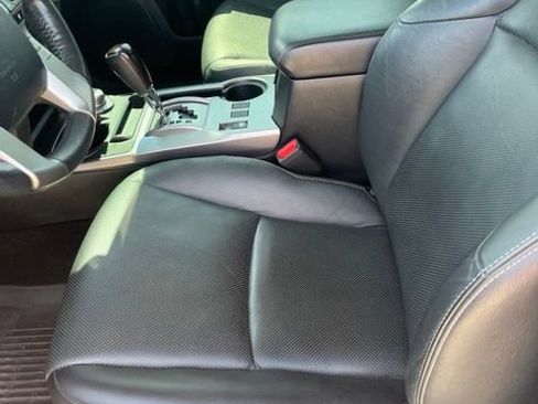 Used 2023 Toyota 4Runner Limited AWD/4WD image 12