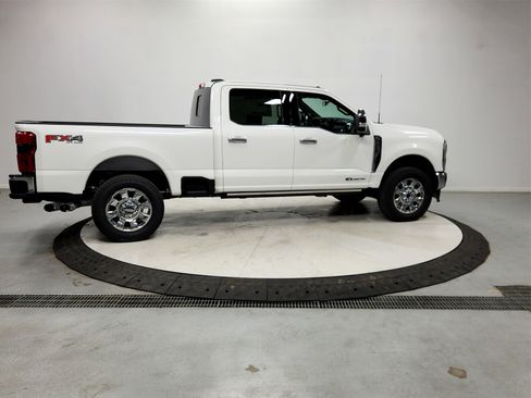 New 2026 Ford F250 Lariat w/ Chrome Package image 8