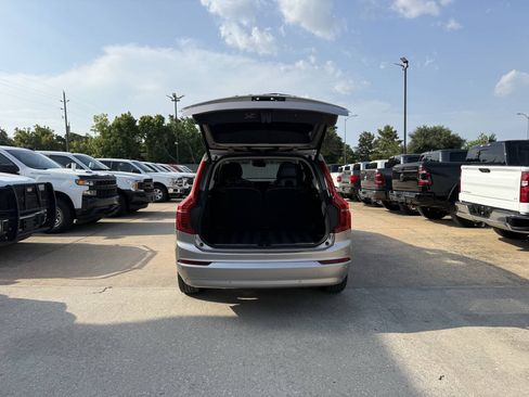 Used 2023 Volvo XC90 B5 Core AWD/4WD image 44