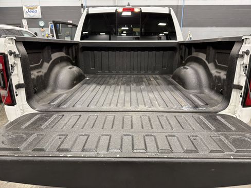 Used 2020 RAM 1500 Laramie image 19