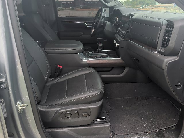 Used 2023 GMC Sierra 1500 SLT w/ SLT Premium Package AWD/4WD image 10