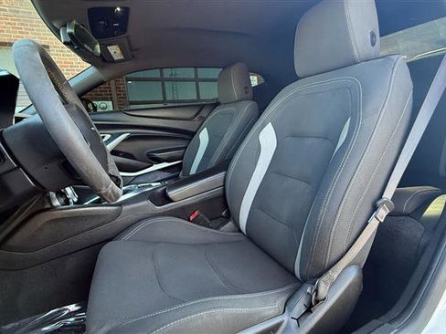 Used 2017 Chevrolet Camaro LS RWD image 22
