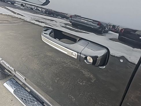 Used 2019 RAM 1500 Limited image 10