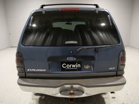 Used 1999 Ford Explorer XLT image 13