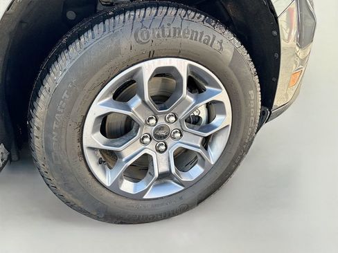 Used 2025 Ford Maverick XLT w/ Equipment Group 302A image 28