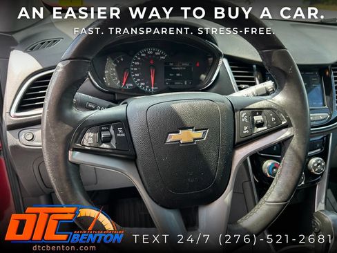 Used 2018 Chevrolet Trax Premier AWD/4WD image 17