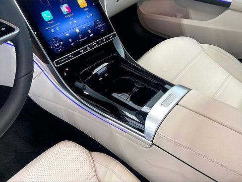 New 2025 Mercedes-Benz C 300 4MATIC Sedan image 7