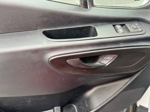 Used 2022 Mercedes-Benz Sprinter 2500 image 10