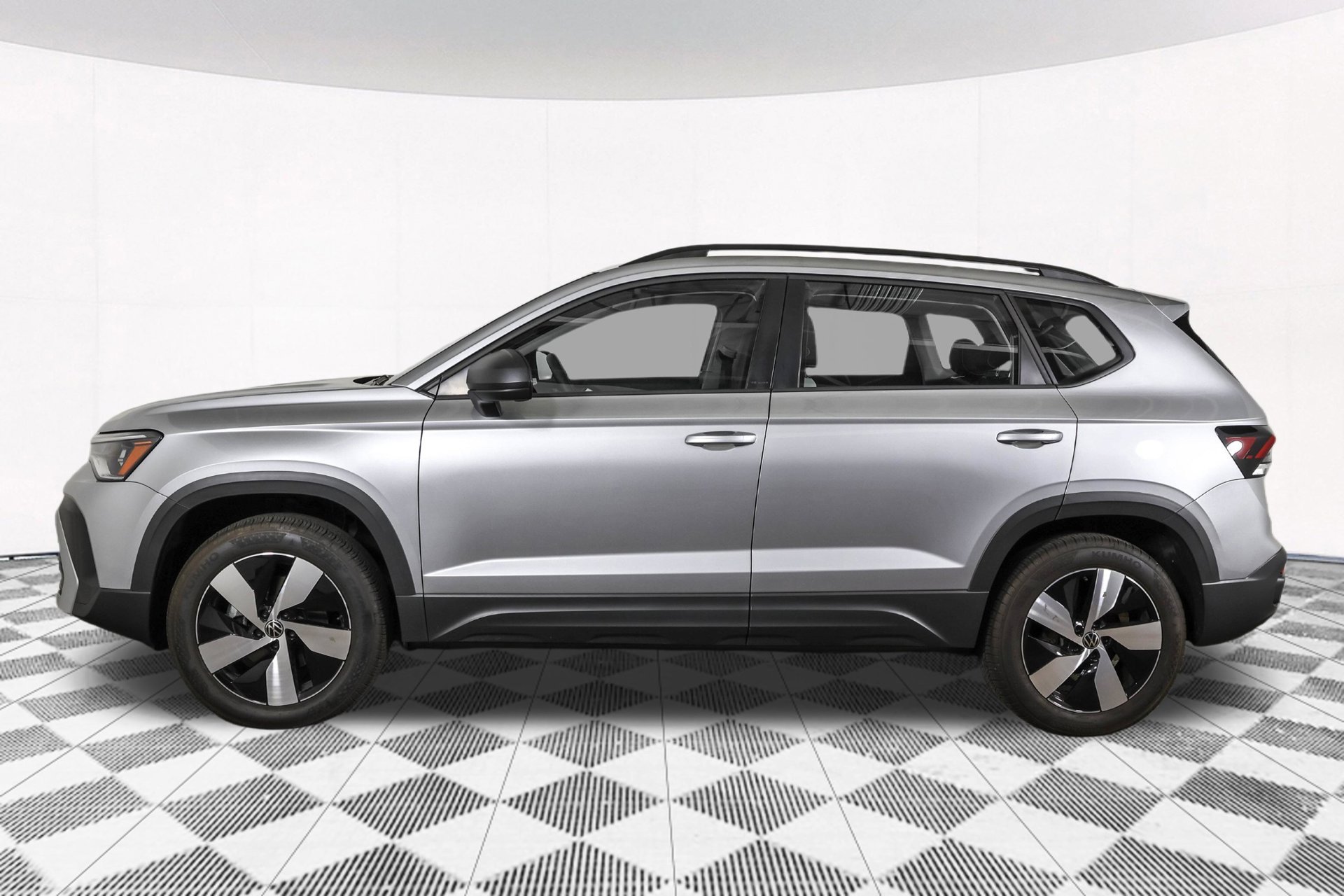 Used 2025 Volkswagen Taos S AWD/4WD image 19
